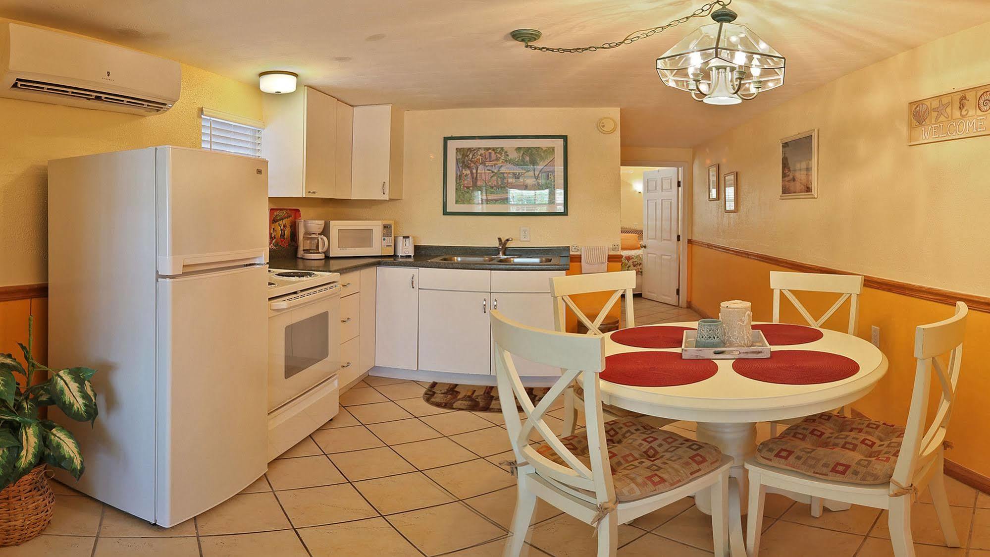 Manatee Bay Inn Fort Myers Beach Exterior foto
